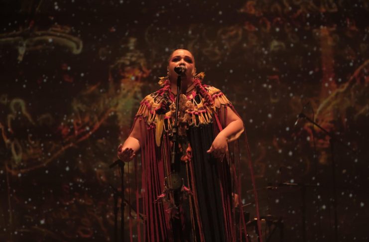 Cantora pernambucana Riáh apresenta o show Retinta no Sesc Bom Retiro, em São Paulo