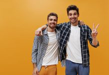Dia do Amigo destaca a importância das amizades para a saúde mental e a qualidade de vida