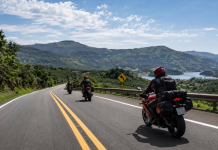 Férias de julho: planejamento e revisão da moto ajudam a reduzir riscos nas viagens
