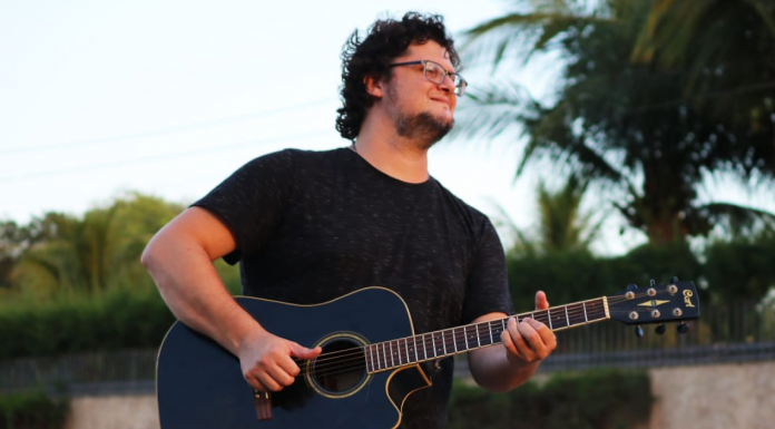 Shopping Costa Dourada promove show gratuito de Marcelo Vilar