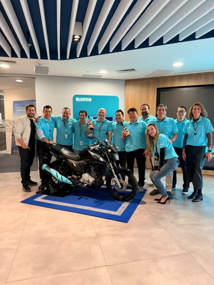 motocicleta-Yamaha-130826