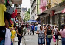 Pernambuco lidera crescimento do comércio no Brasil no primeiro semestre de 2026, aponta IBGE