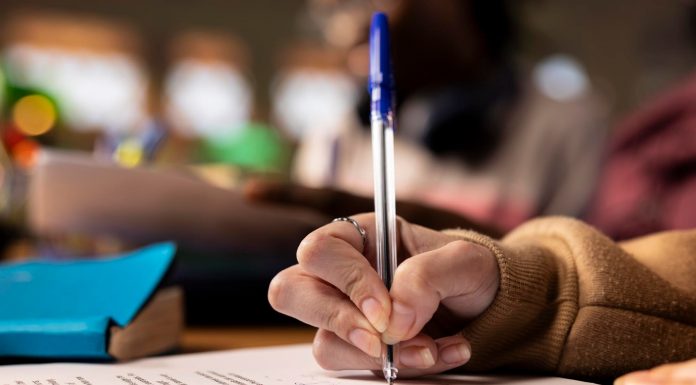 Oito filmes brasileiros que podem ajudar a estudar para o vestibular