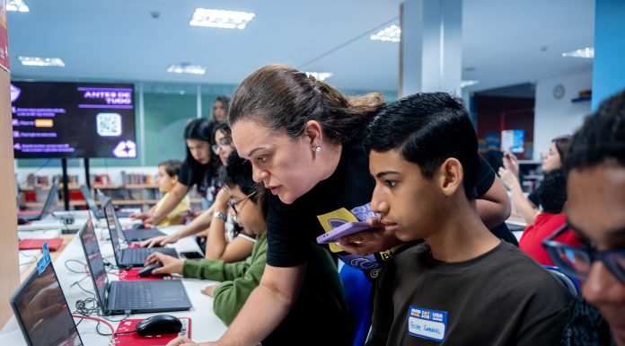 ABA English Education promove Maker Day com desafios de inovação para estudantes e oficinas para professores