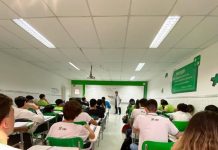 Economia linguística ganha espaço na comunicação digital e preocupa educadores