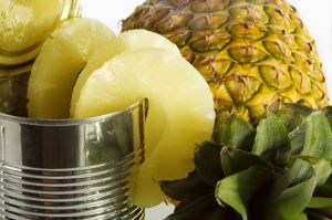 Abeaço destaca os benefícios das frutas enlatadas: nutritivas, acessíveis e práticas