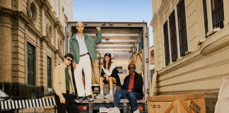 Reserva resgata os anos 90 e 2000 em novo sneaker R-OSAKA
