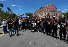 SINPOL-PE realiza protesto para cobrar correção de distorções no PCS