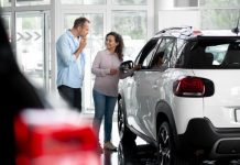 Feirões de automóveis oferecem oportunidades em tempos de cautela econômica