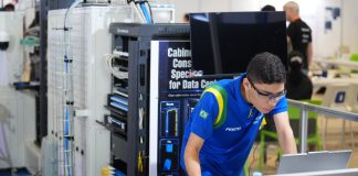 Aluno do SENAI-PE conquista medalha por excelência na WorldSkills 2026