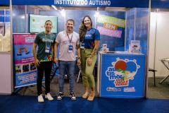 Instituto do Autismo participa da HospitalMed com stand voltado à conscientização sobre o TEA