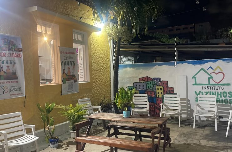 Instituto Vizinhos Solidários promove manhã especial para crianças das comunidades do Pina e do Jordão