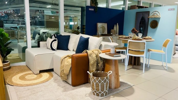 MOSTRA-ARQUITETURA-FERREIRA-COSTA-141026
